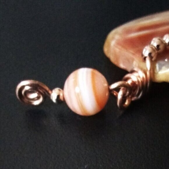 Rustic yet Elegant Contrasting Elements! Tough Banded Agate - Sleek Copper Wrap - Picture 11 of 16